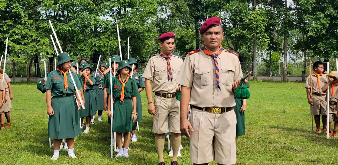 พิธีทบทวนคำปฏิญาณและสวนสนาม